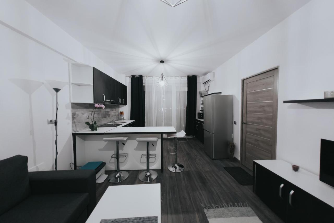Urban Apartment Oradea Luaran gambar